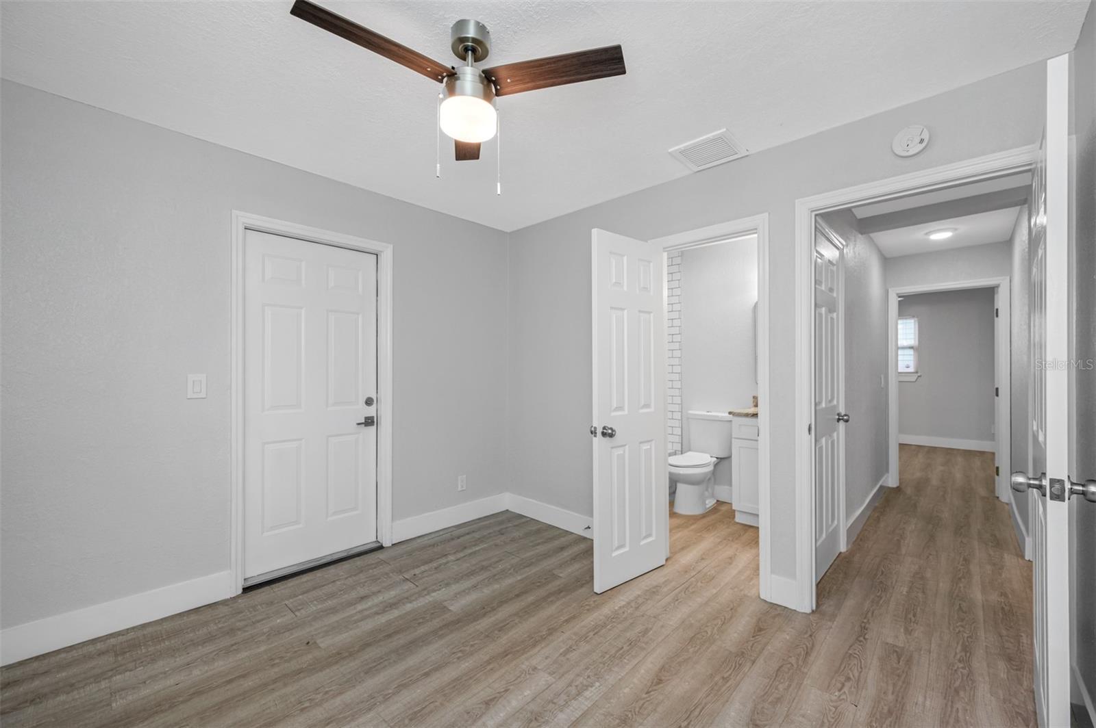Image 8 of 15 For 670 16th Avenue S