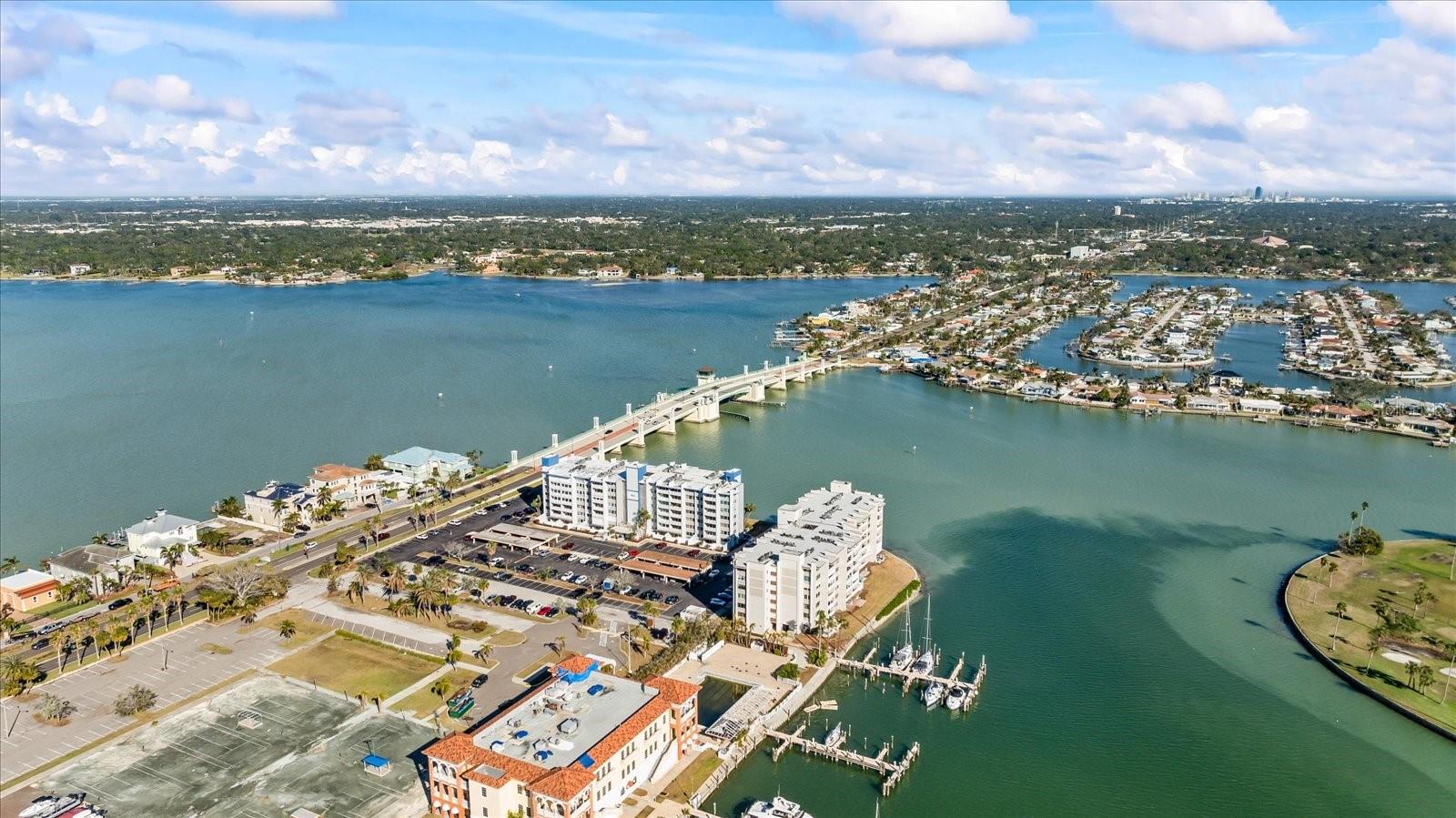 Image 47 of 49 For 500 Treasure Island Causeway 307