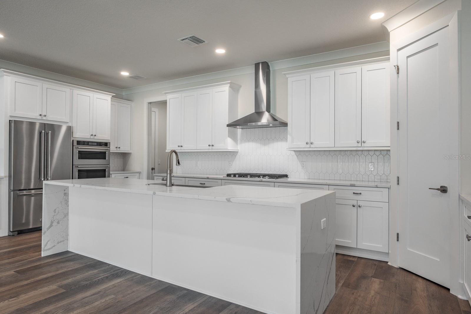 Image 16 of 59 For 271 Larocca Court