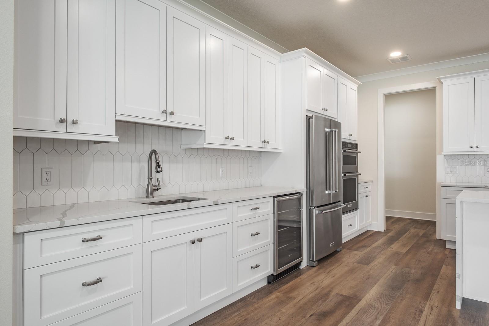 Image 17 of 59 For 271 Larocca Court