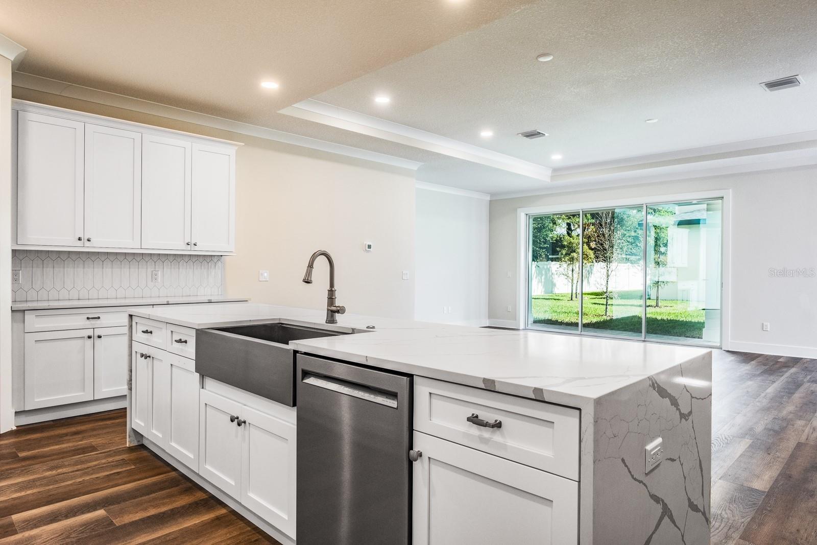 Image 25 of 59 For 271 Larocca Court