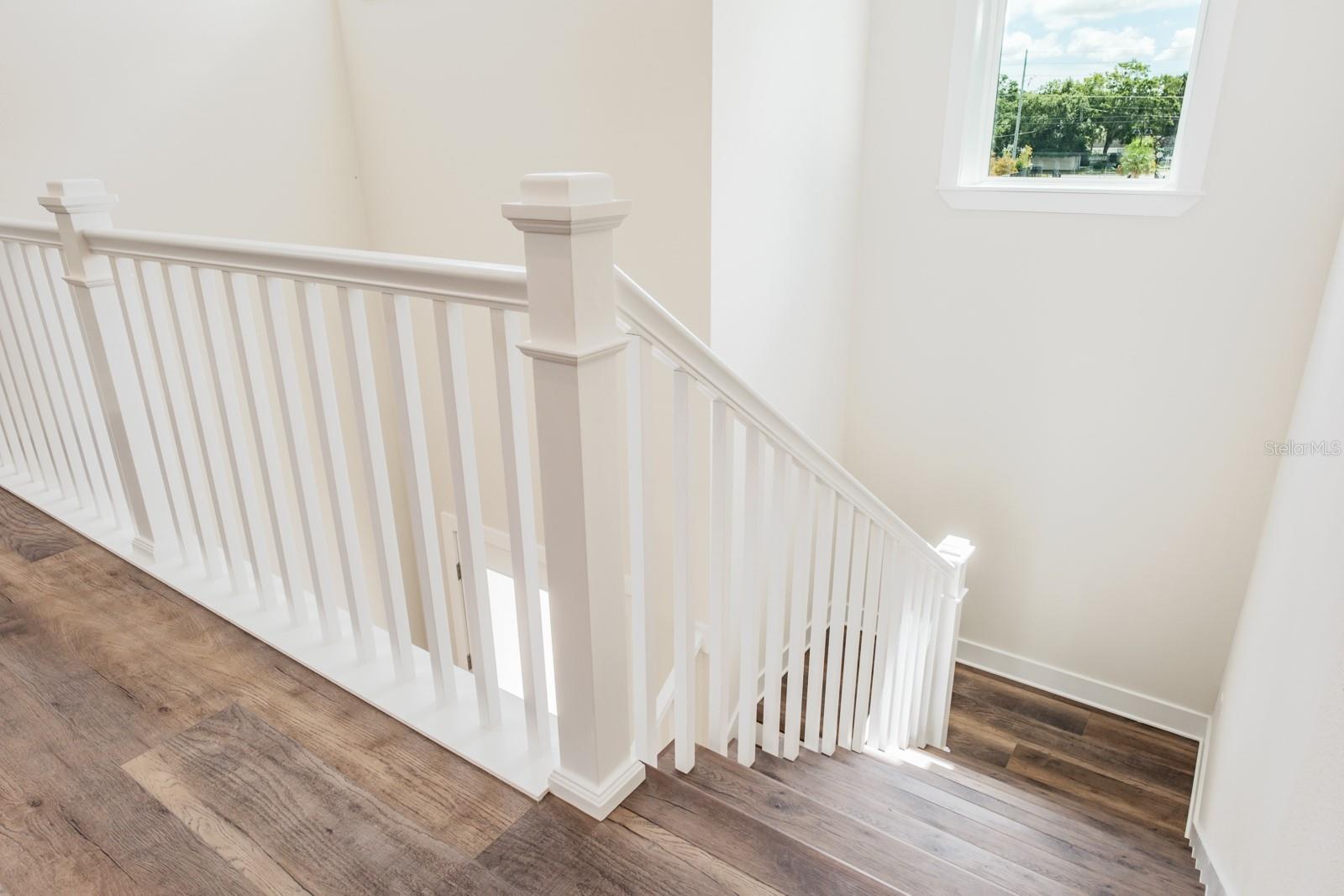 Image 40 of 59 For 271 Larocca Court