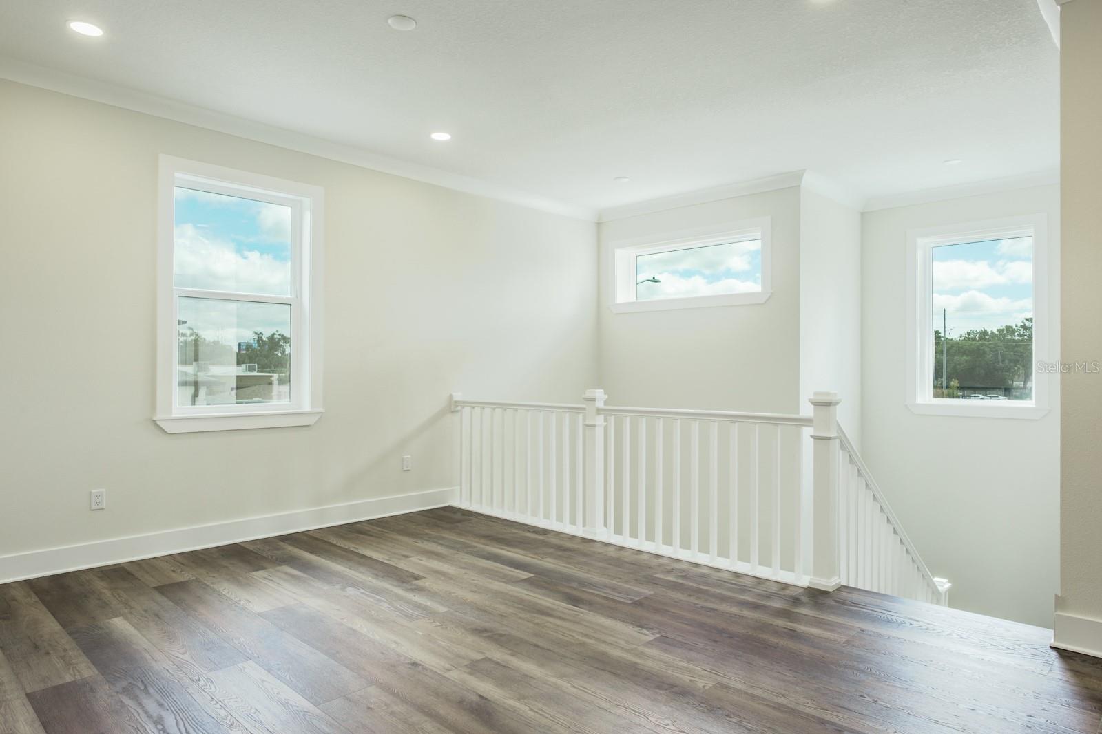 Image 42 of 59 For 271 Larocca Court