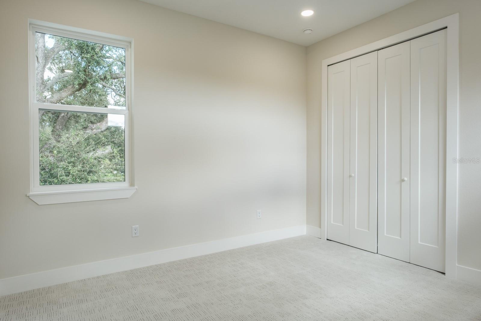 Image 46 of 59 For 271 Larocca Court