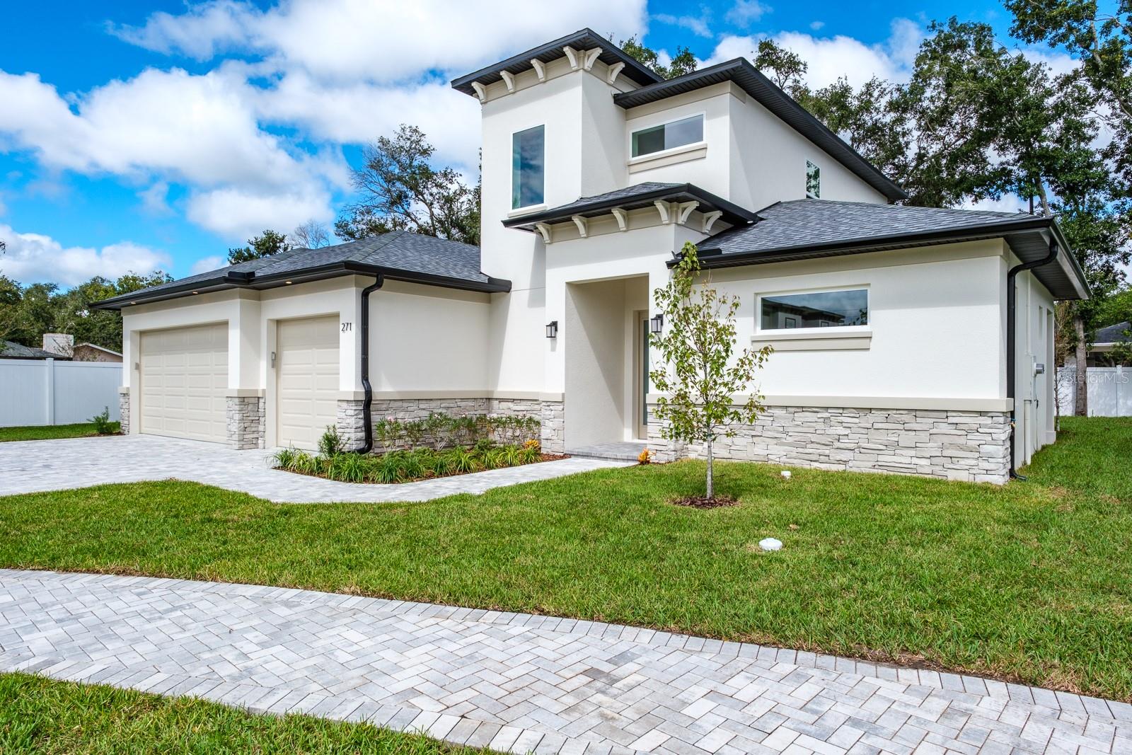 Image 5 of 59 For 271 Larocca Court