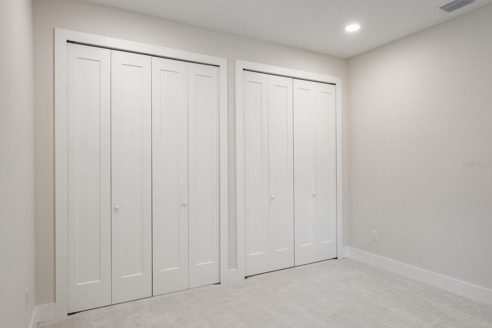 Image 51 of 59 For 271 Larocca Court