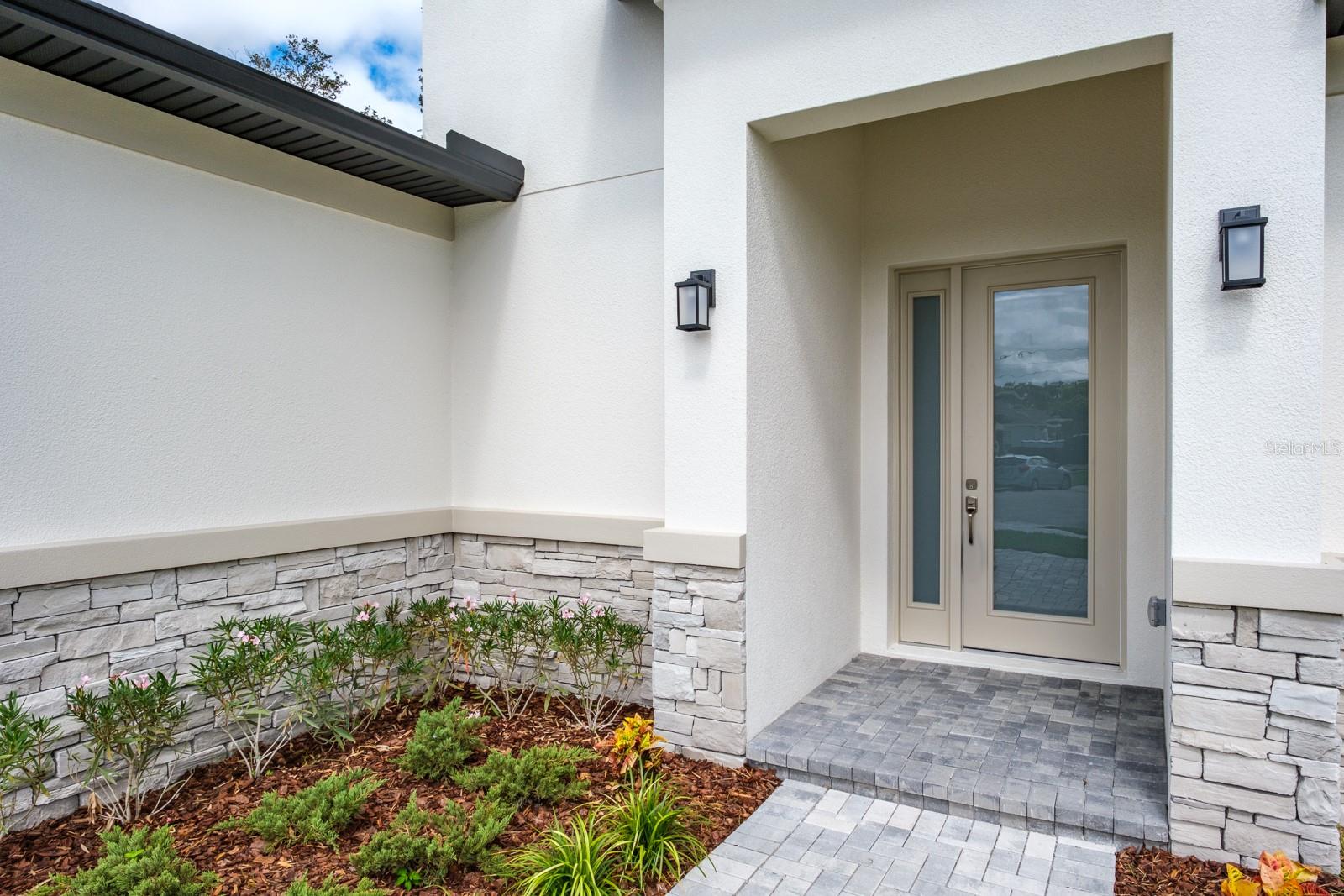 Image 6 of 59 For 271 Larocca Court