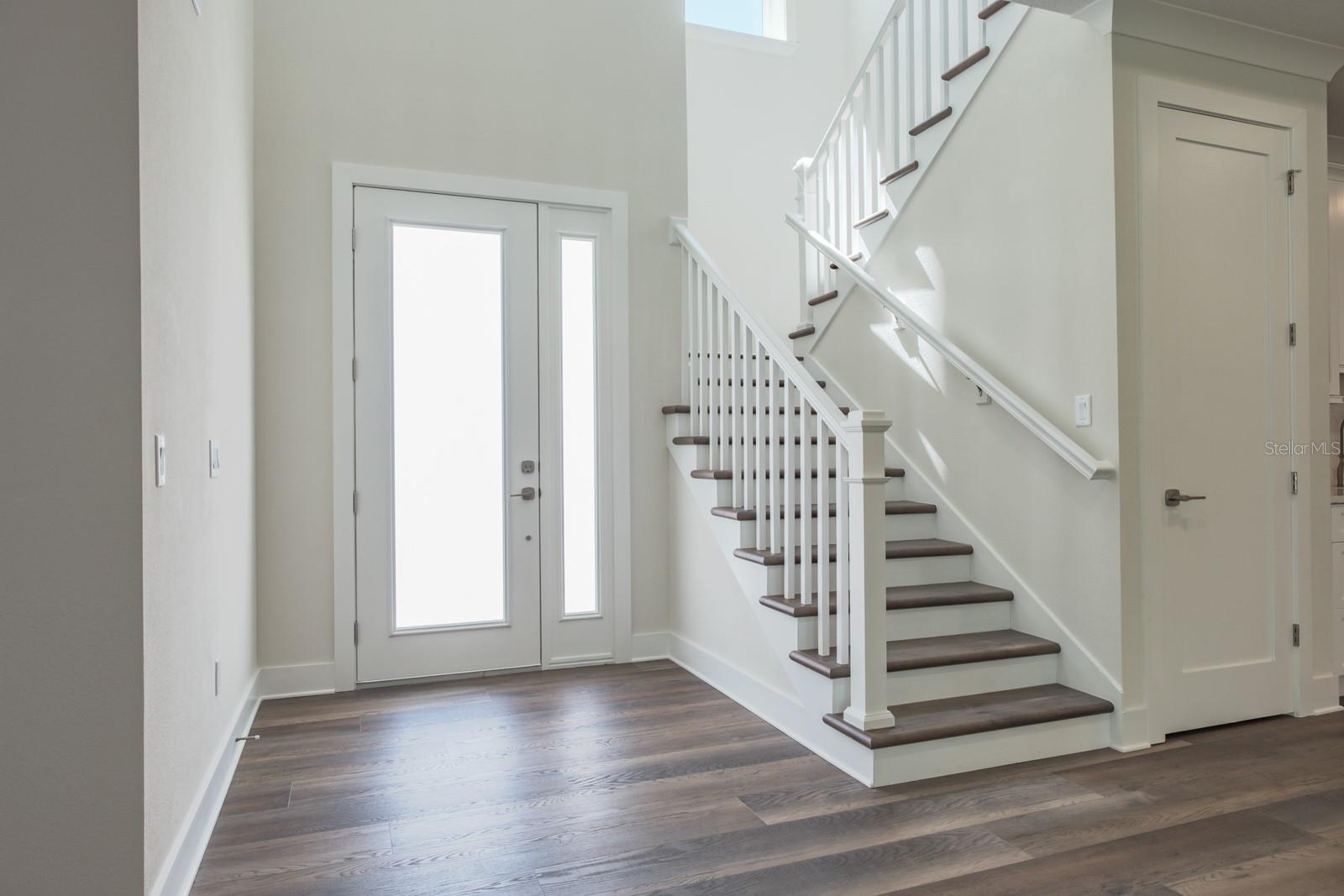 Image 8 of 59 For 271 Larocca Court