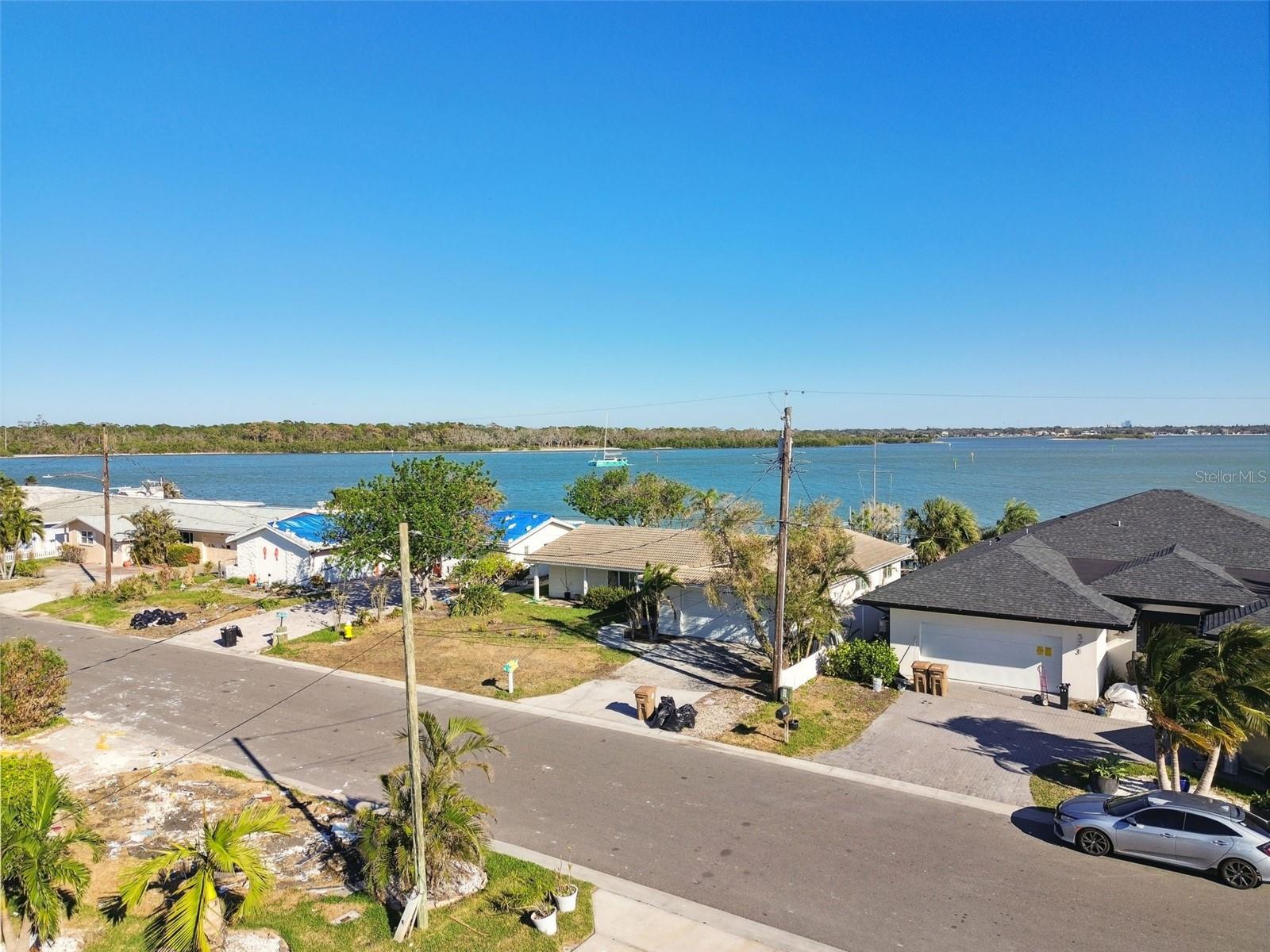 Image 91 of 100 For 568 Johns Pass Avenue