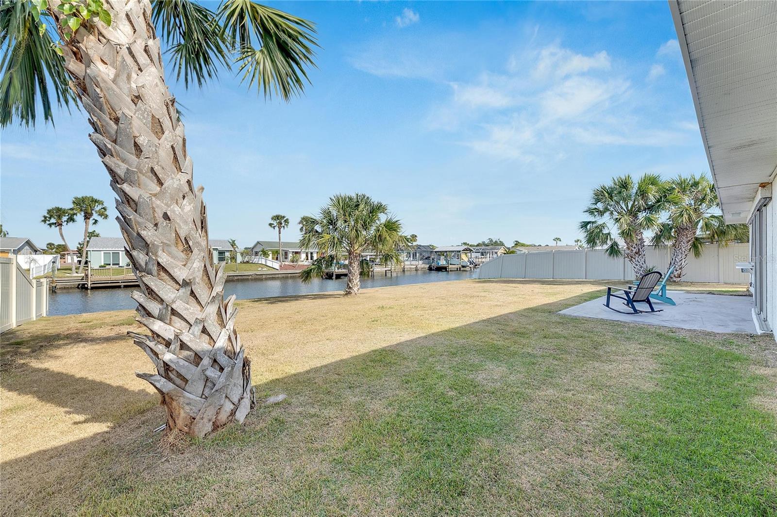 Image 43 of 54 For 1009 Spindle Palm Way