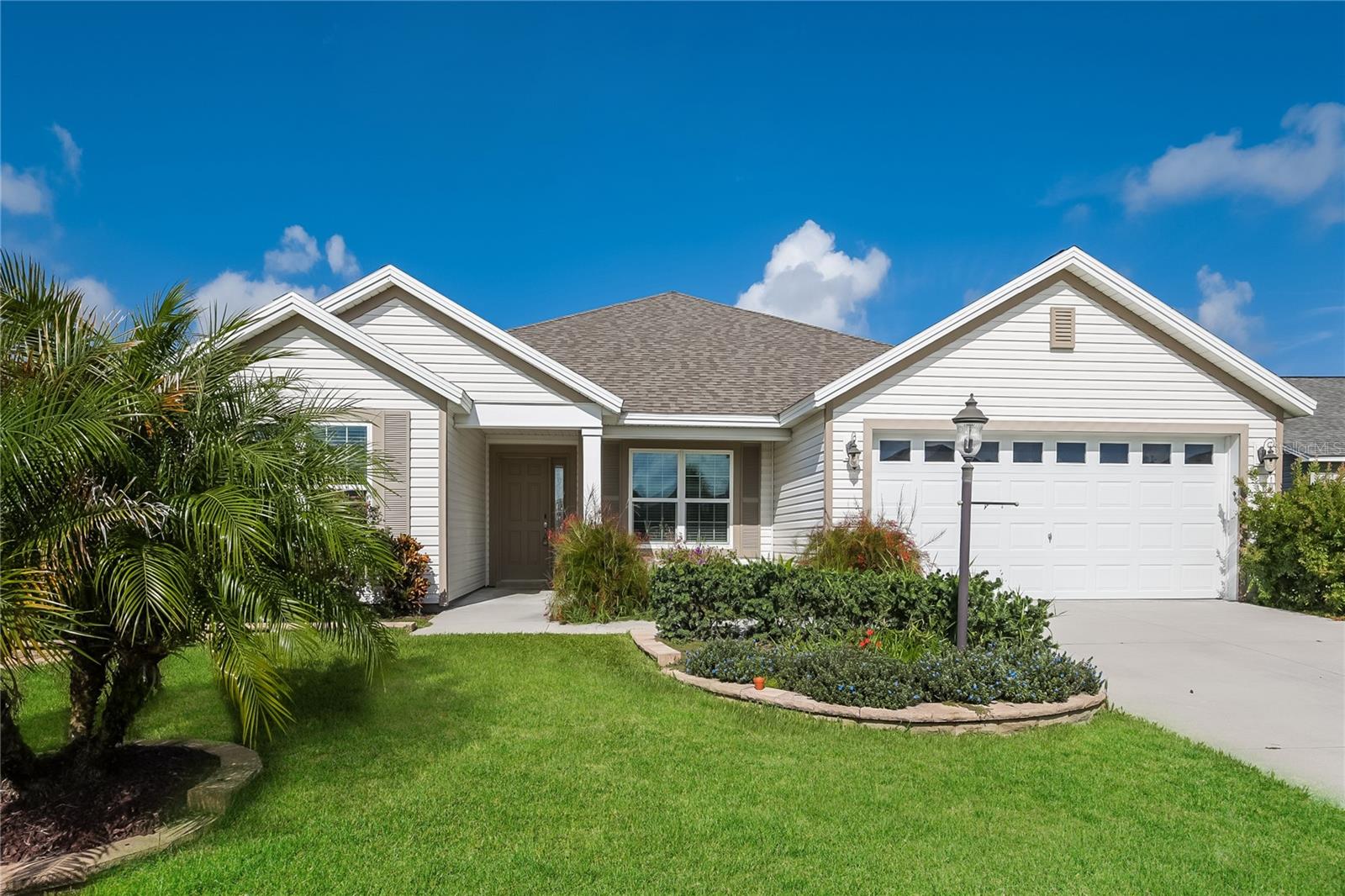 Details for 5638 Cedar Waxwing Drive, THE VILLAGES, FL 32163