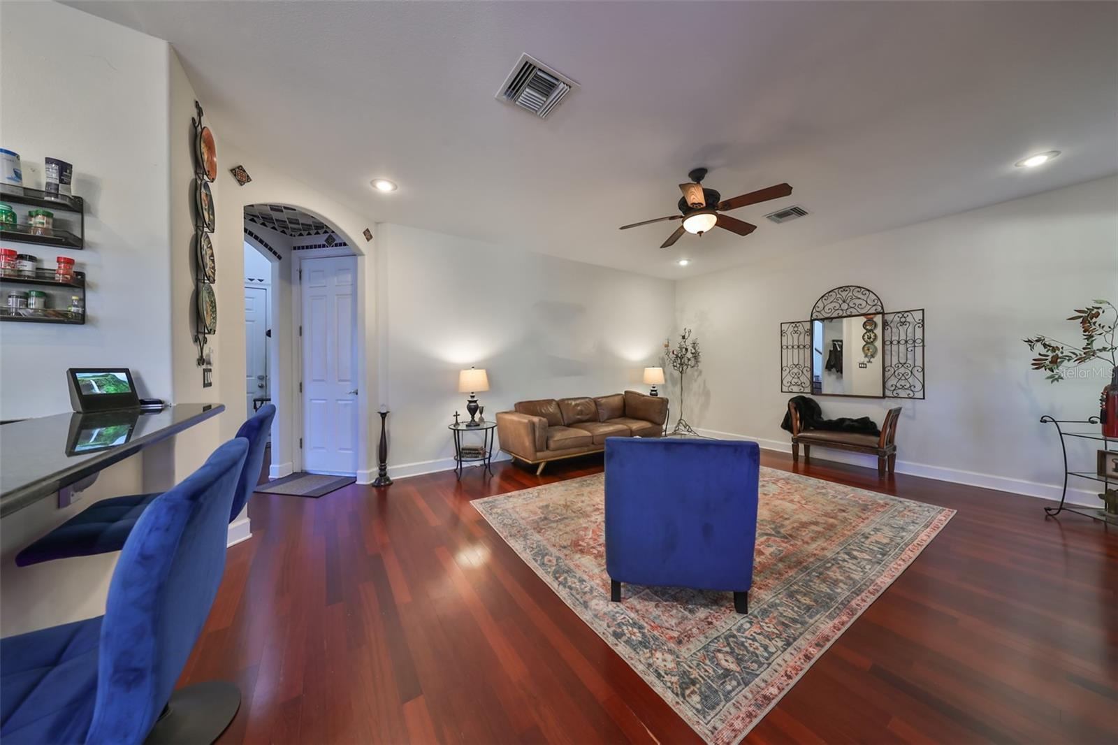 Image 12 of 43 For 6211 Macdill Avenue 1