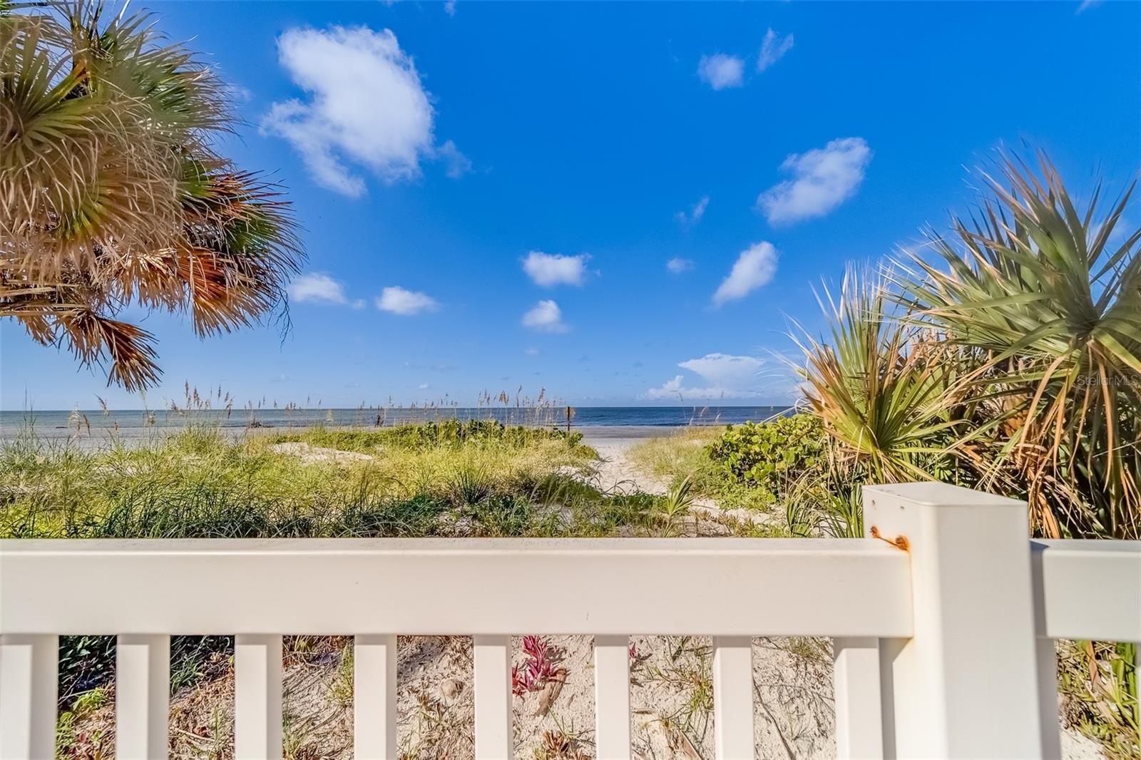 Image 46 of 60 For 18320 Gulf Boulevard 303