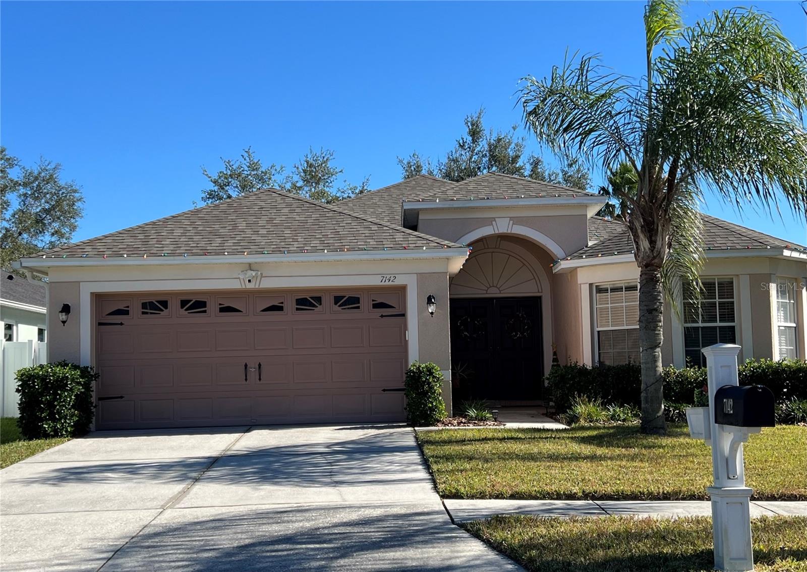 Listing Details for 7142 Royal George Court, WESLEY CHAPEL, FL 33545