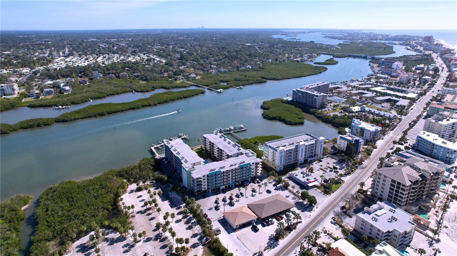 Image 47 of 47 For 19531 Gulf Boulevard 611