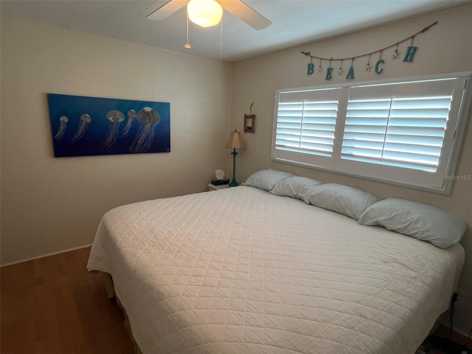 Listing photo id 14 for 39 Pindo Palm Street W