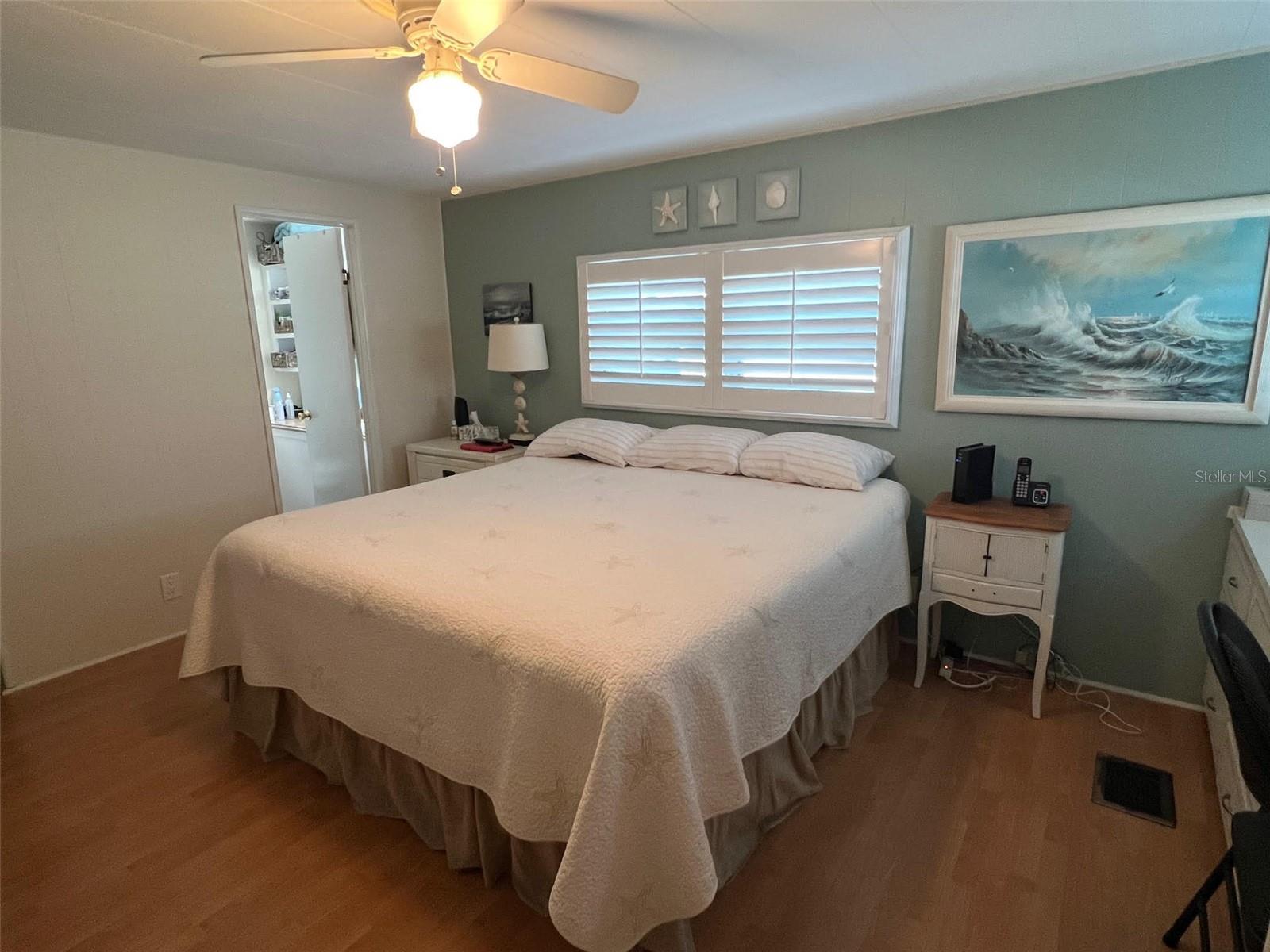 Listing photo id 21 for 39 Pindo Palm Street W