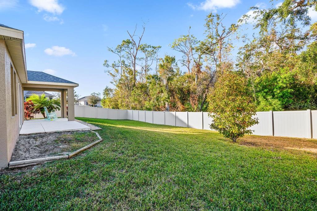 Listing photo id 18 for 3137 Gina Court