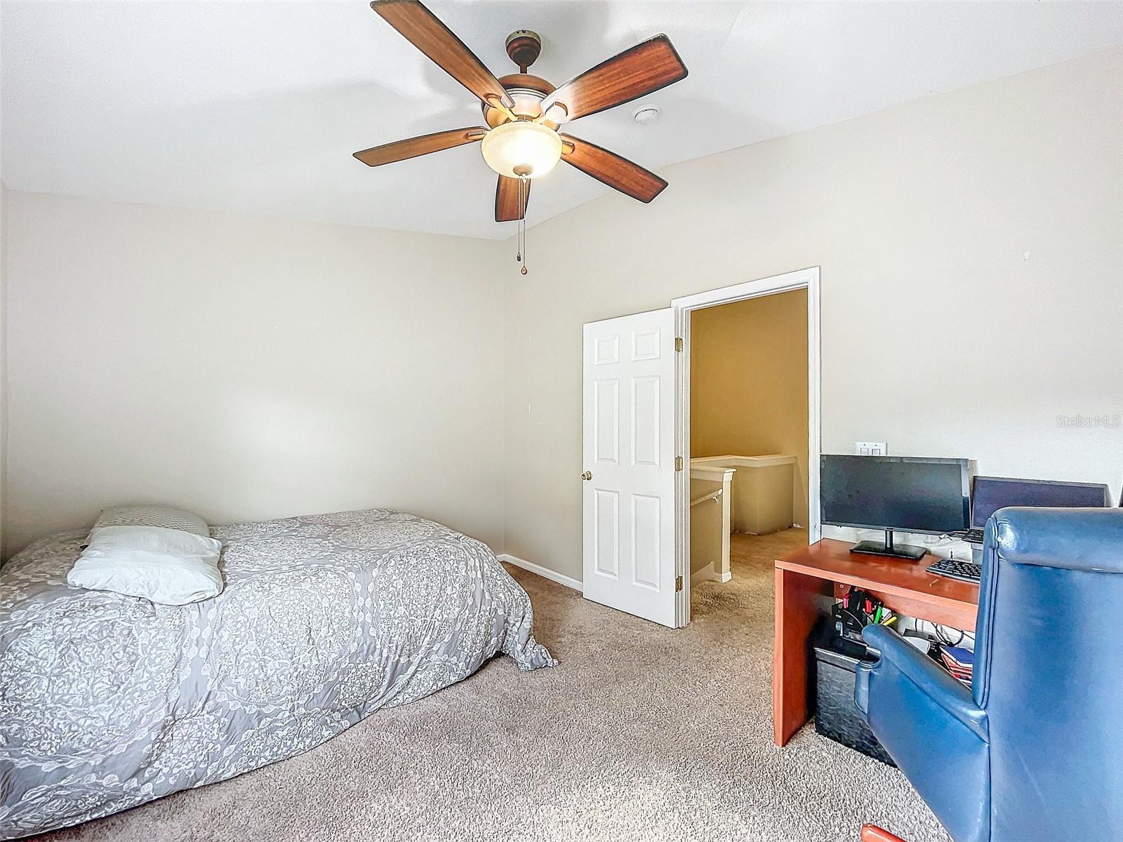 Listing photo id 25 for 4401 Har Paul Circle