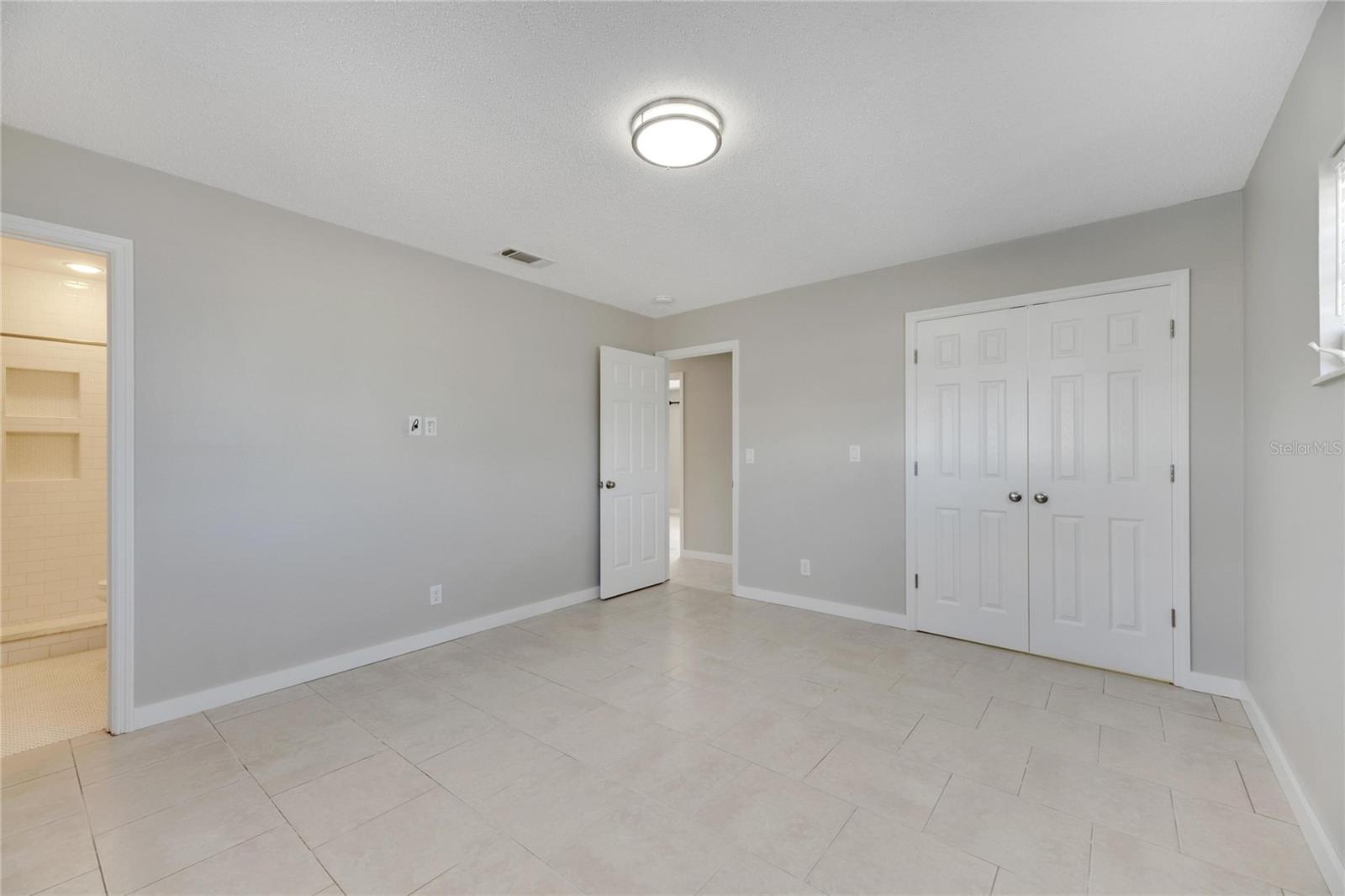 Image 45 of 99 For 1011 Spindle Palm Way