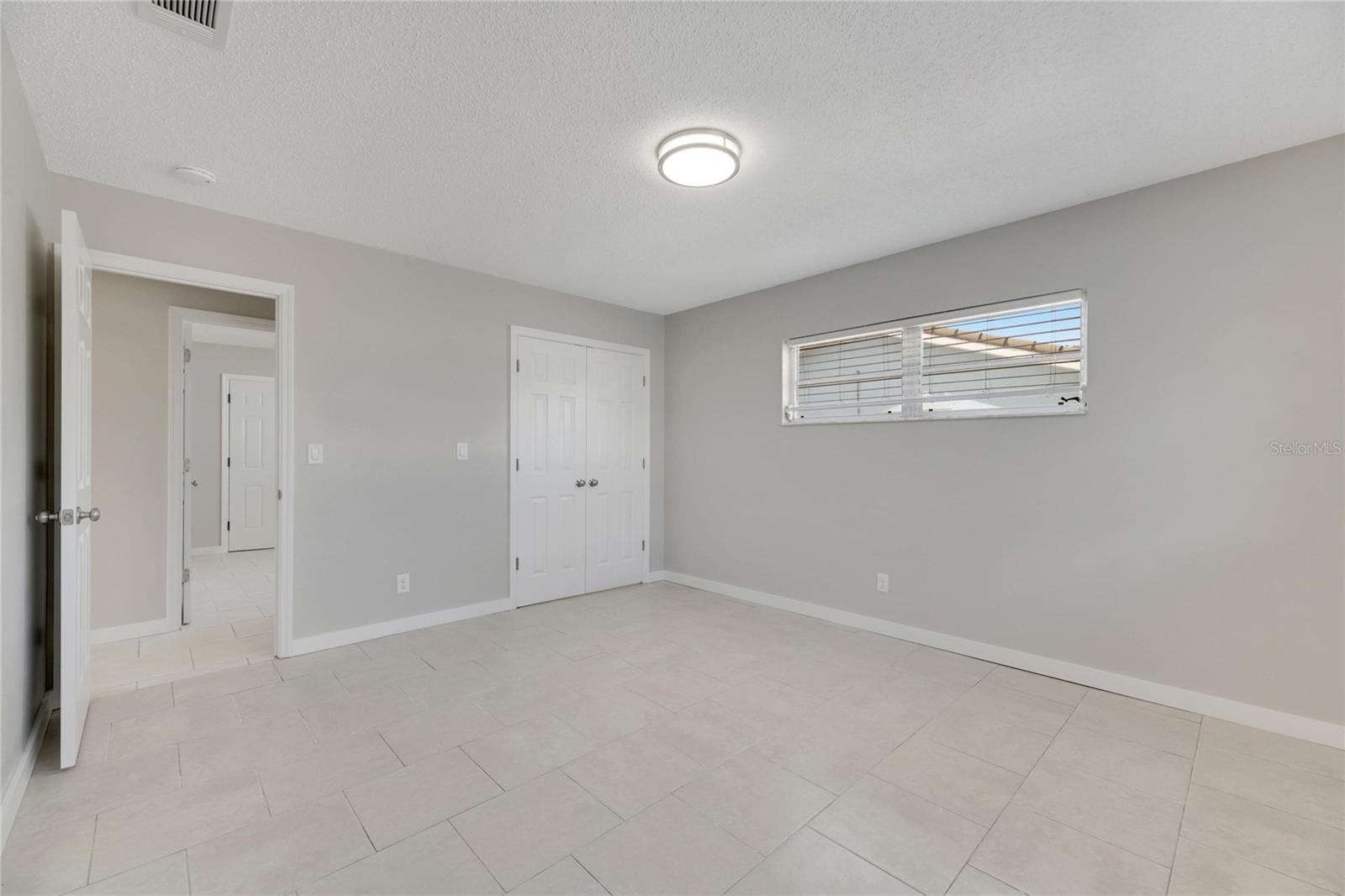 Image 46 of 99 For 1011 Spindle Palm Way