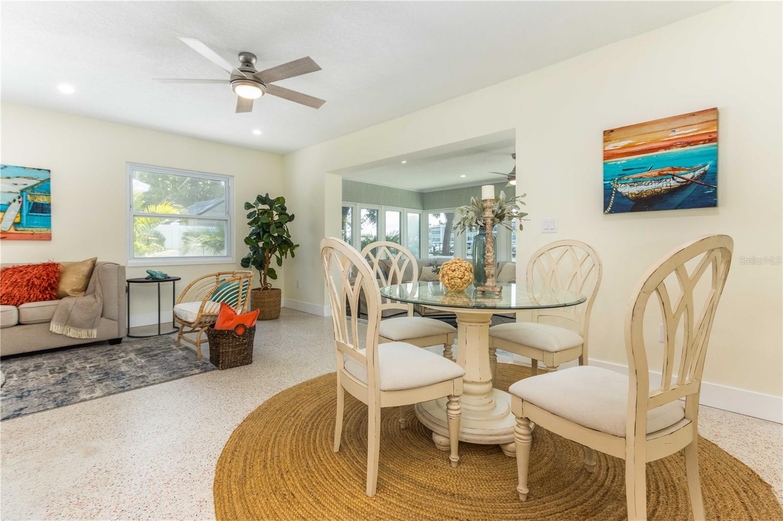 Listing photo id 25 for 341 Bahia Vista Drive