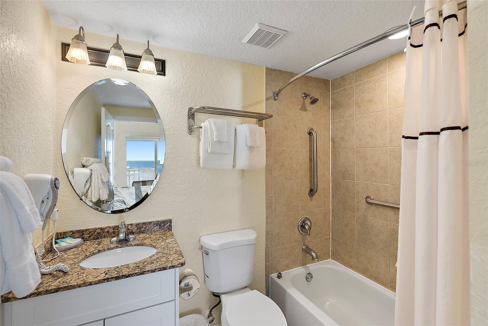 Listing photo id 16 for 12000 Gulf Boulevard 501-w