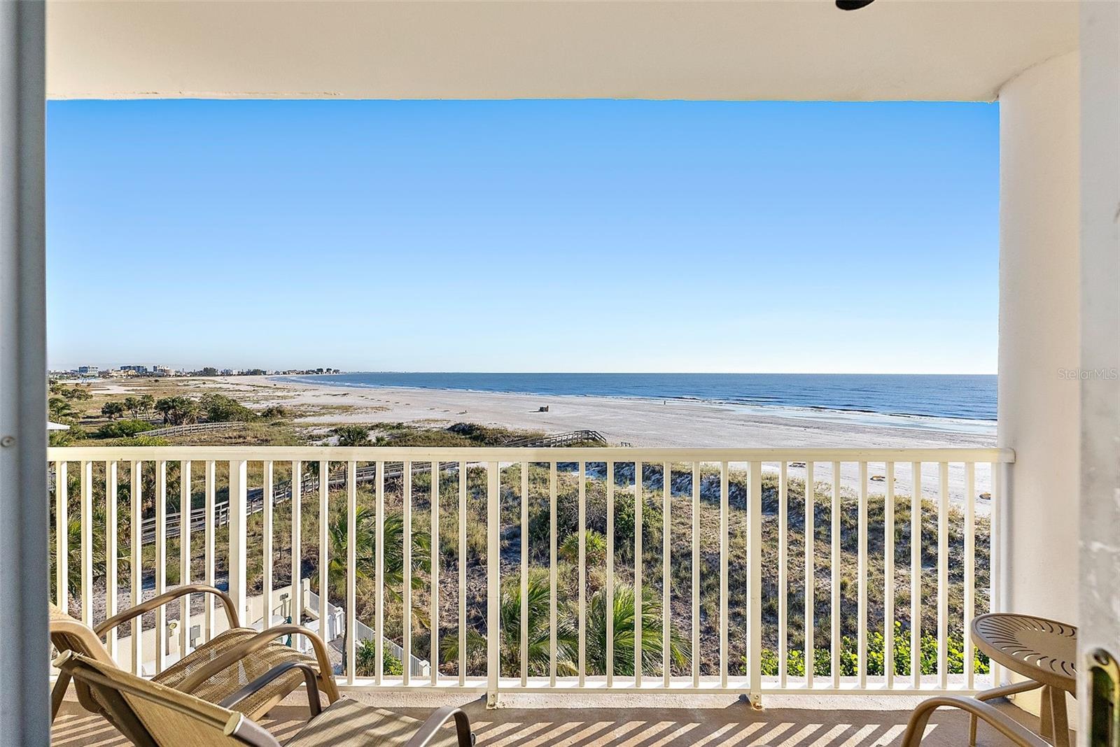 Listing photo id 18 for 12000 Gulf Boulevard 501-w