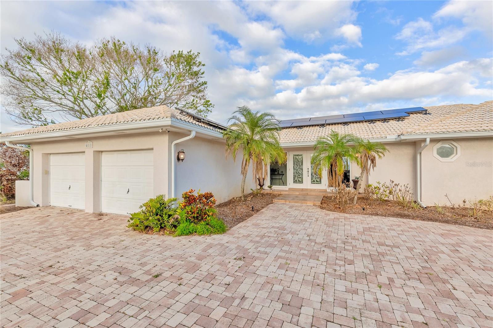 Details for 411 Belle Isle Avenue, BELLEAIR BEACH, FL 33786