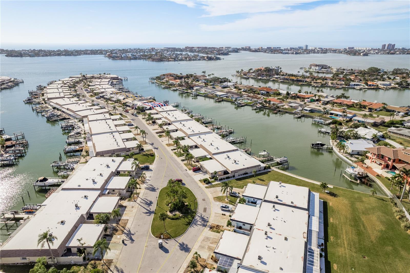 Image 31 of 41 For 417 Boca Ciega Point Boulevard N 417