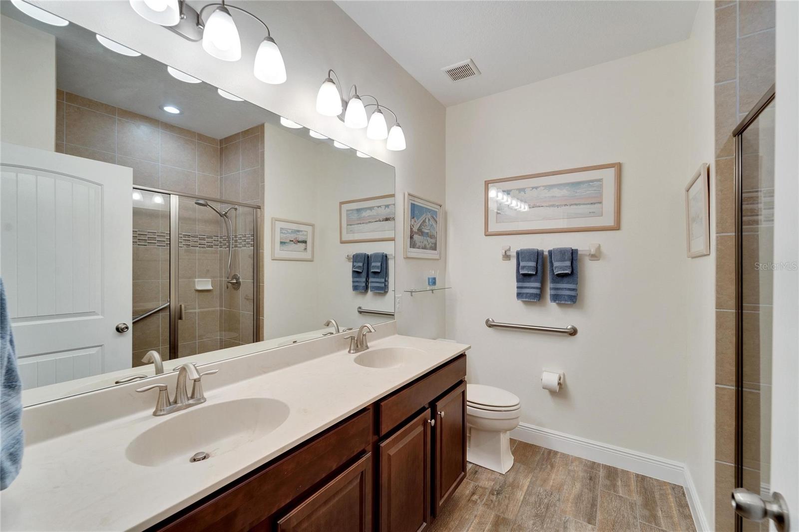 Listing photo id 10 for 12316 Juniper Field Court