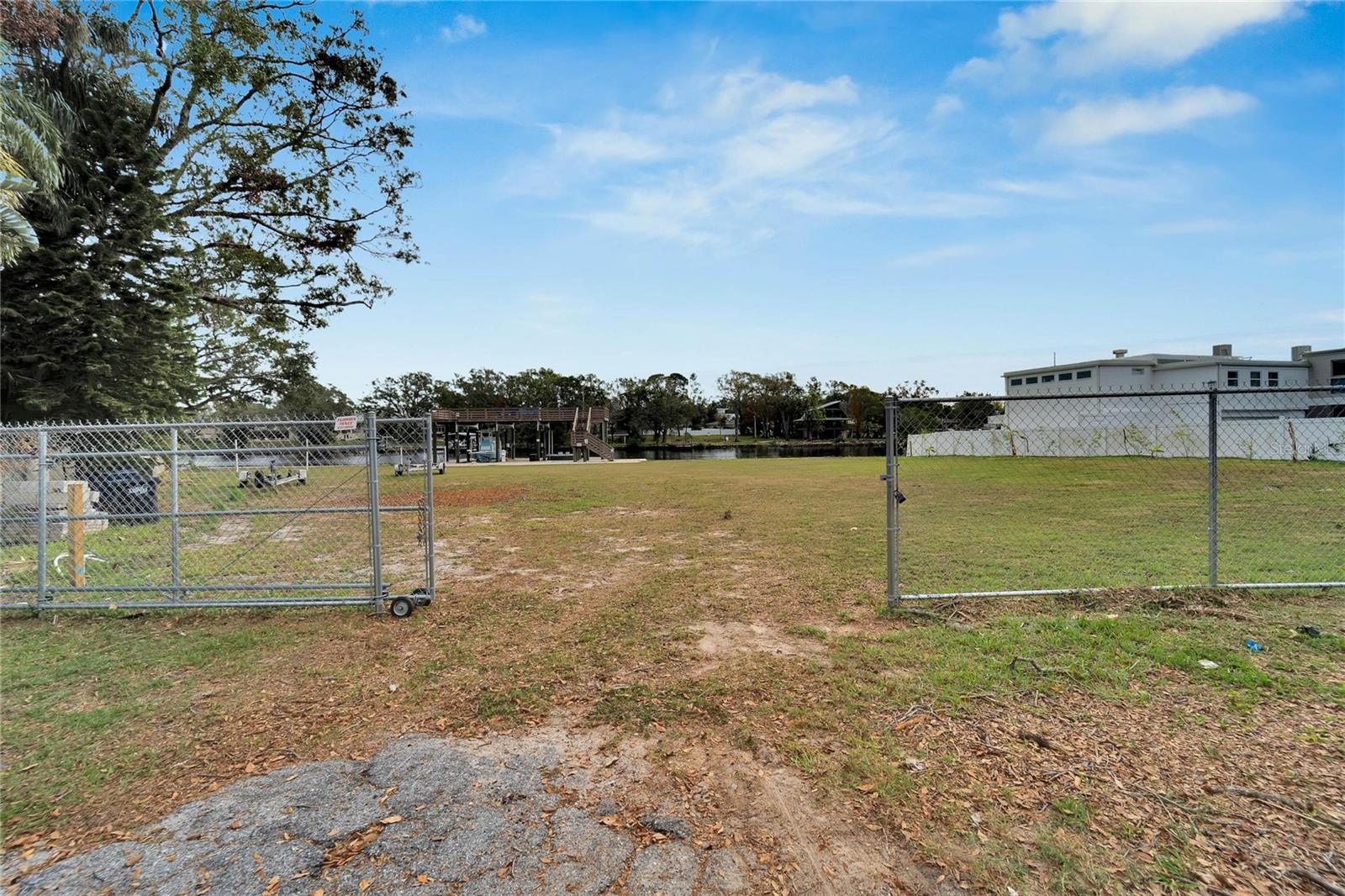 Image 81 of 97 For 4035 River View Avenue