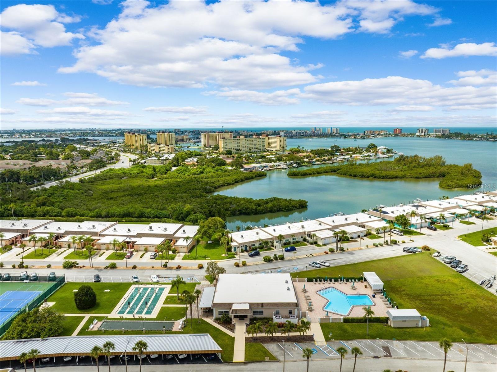 Image 19 of 21 For 127 Boca Ciega Point Boulevard N