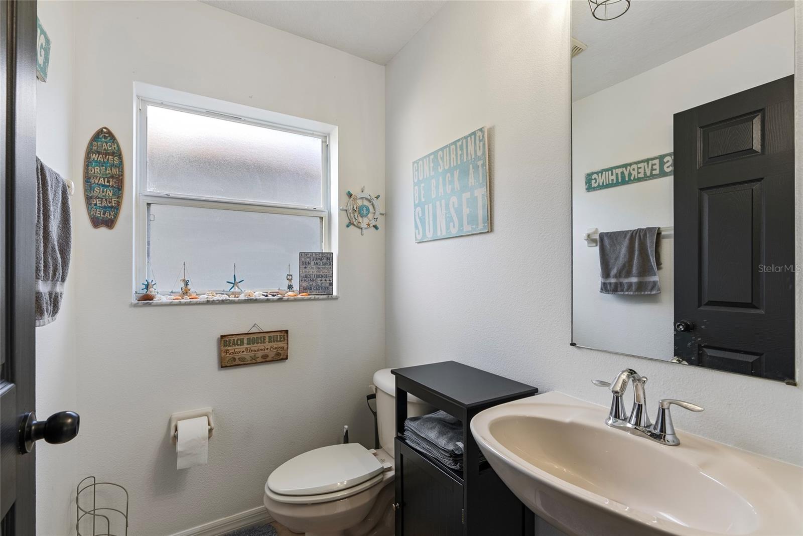 Listing photo id 13 for 3204 Whitley Bay Court