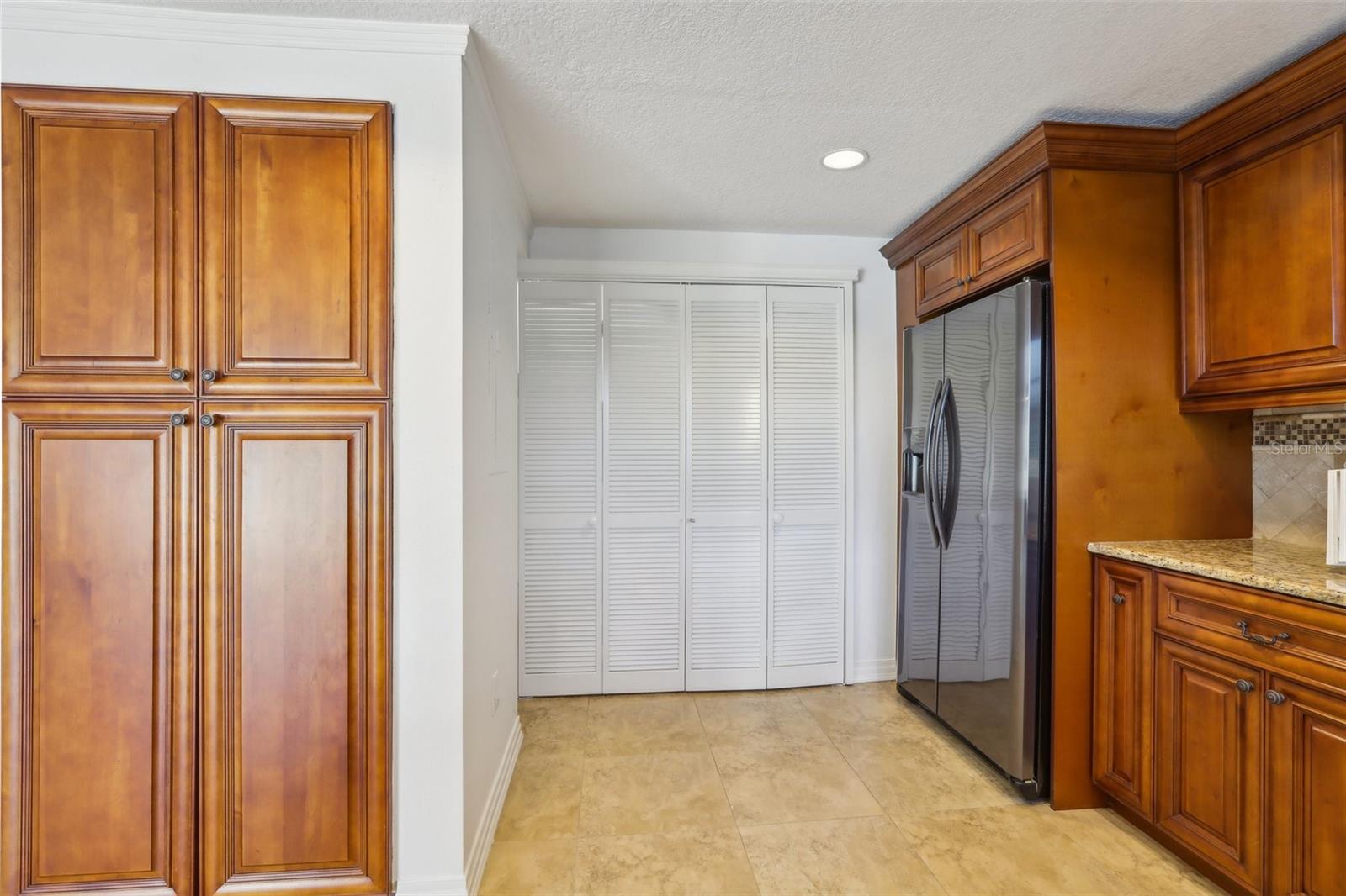 Listing photo id 21 for 4204 Fairway Circle 0