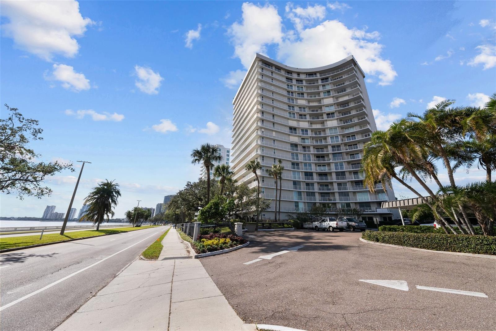 Image 64 of 65 For 2611 Bayshore Boulevard 506