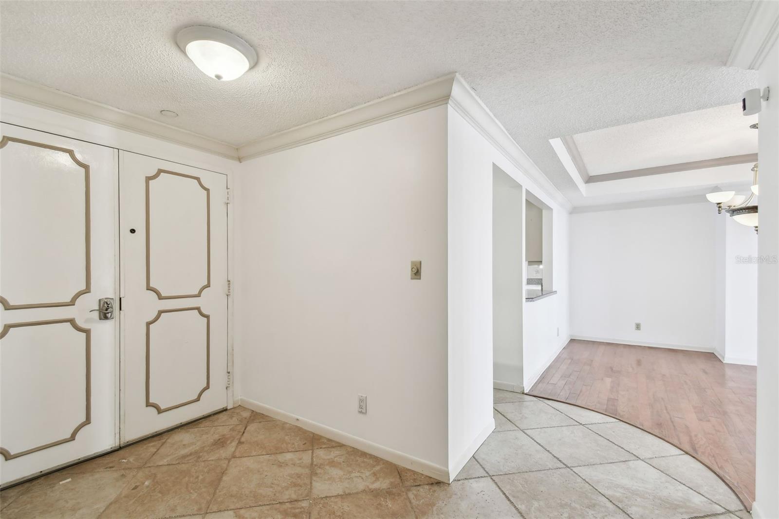 Image 11 of 82 For 1501 Gulf Boulevard 604