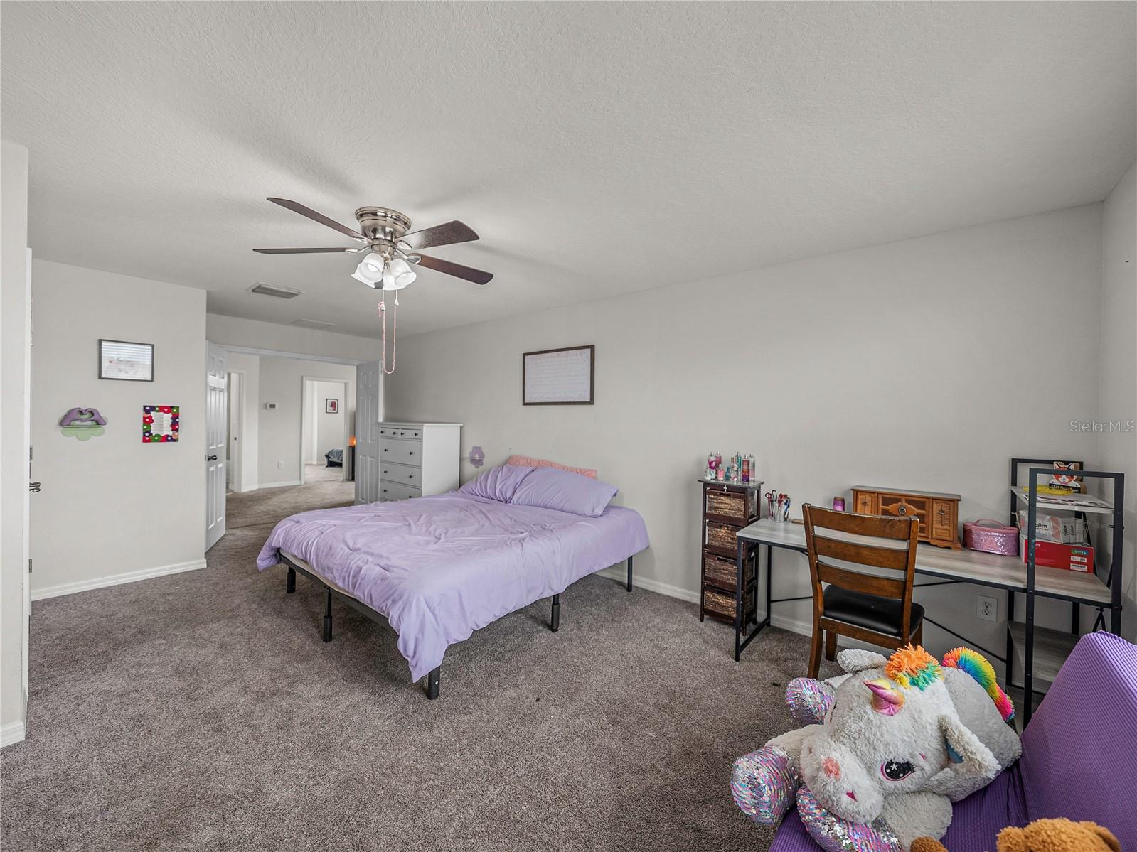 Listing photo id 44 for 5035 Suncatcher Drive