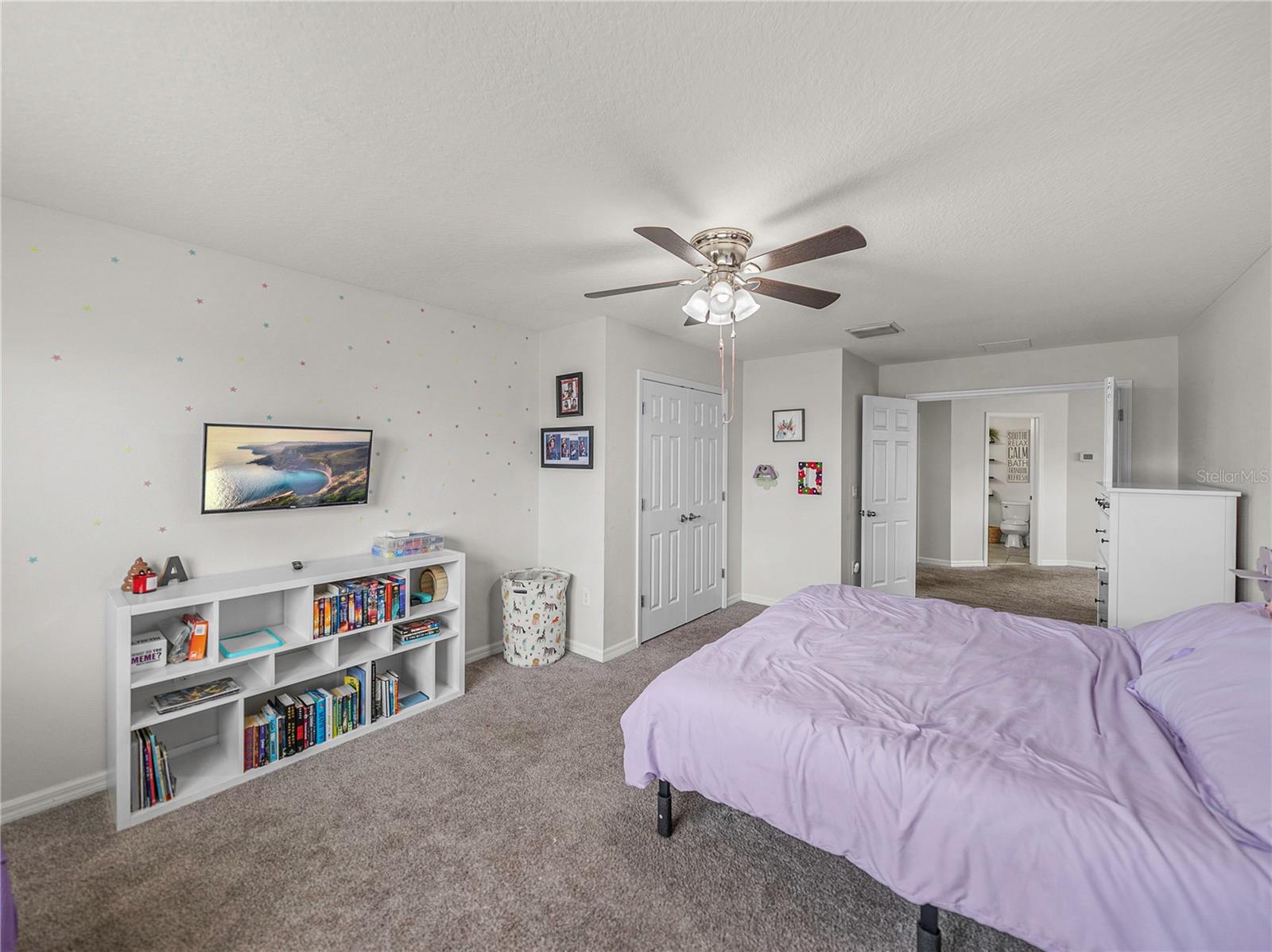 Listing photo id 45 for 5035 Suncatcher Drive