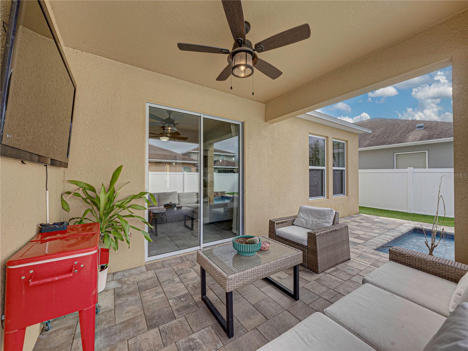 Listing photo id 64 for 5035 Suncatcher Drive