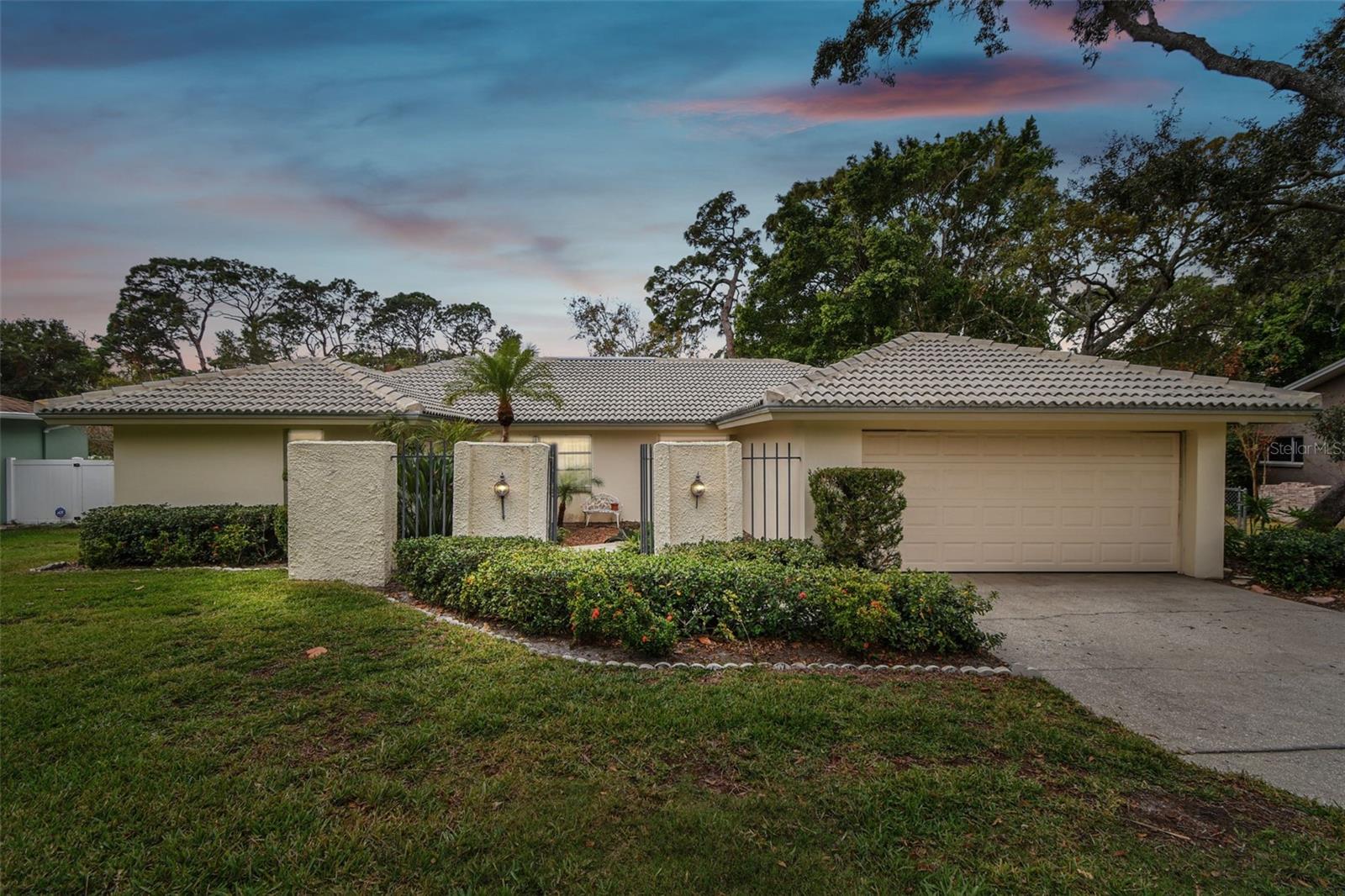 Details for 970 Rolling Hills Drive, PALM HARBOR, FL 34683