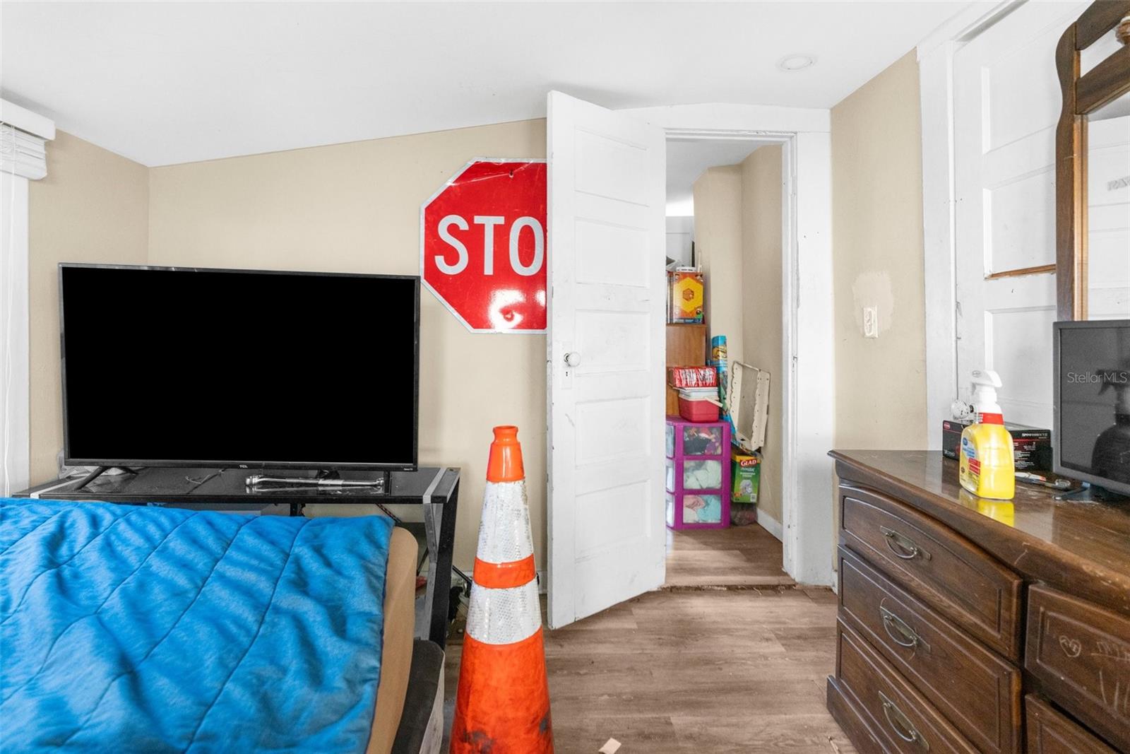 Image 14 of 19 For 4734 15th Avenue S