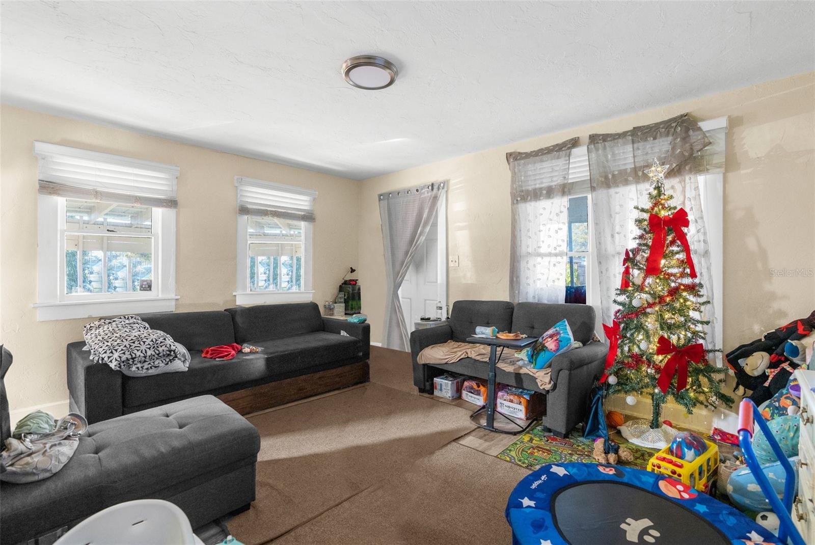 Image 6 of 19 For 4734 15th Avenue S