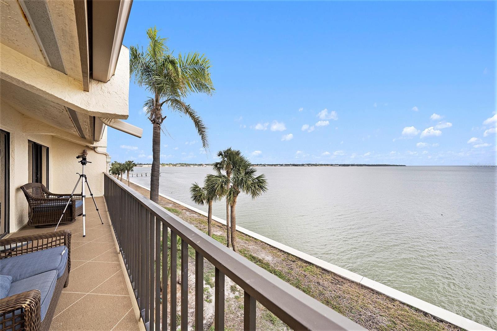 Image 17 of 35 For 7540 Sunshine Skyway Lane S 220