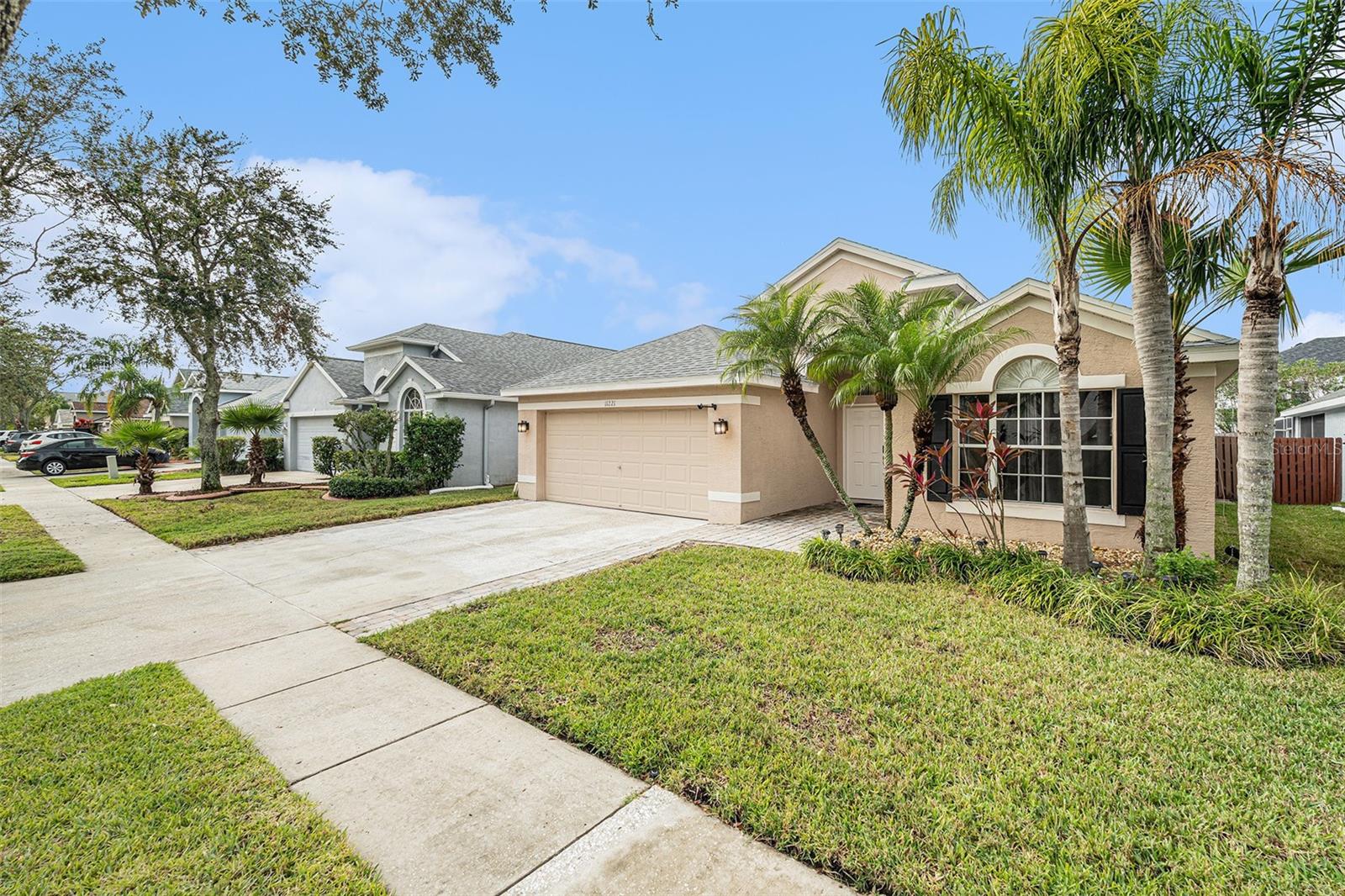 Listing photo id 0 for 11221 Cypress Reserve Drive