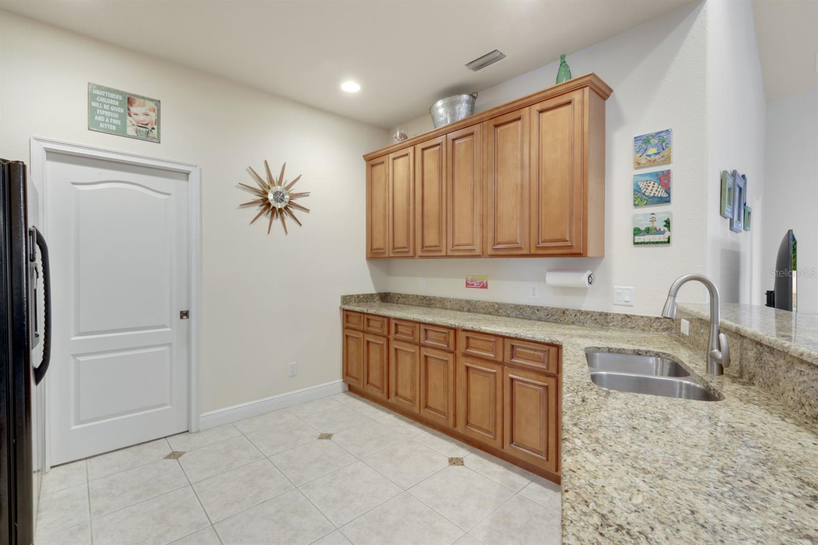 Image 15 of 35 For 403 47th Terrace  203