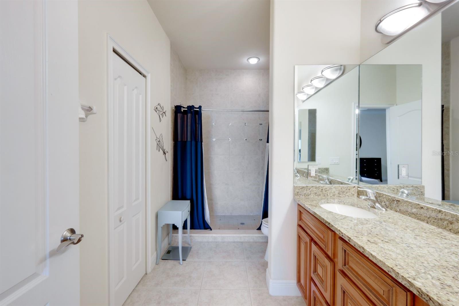 Image 26 of 35 For 403 47th Terrace  203