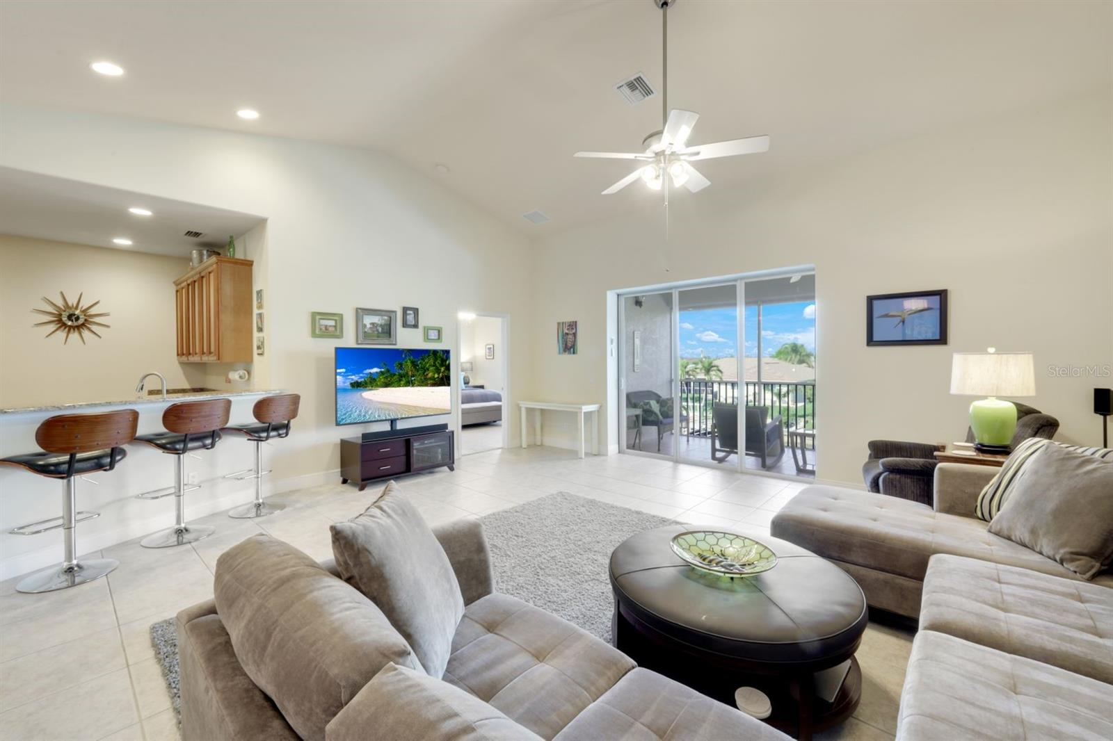 Image 3 of 35 For 403 47th Terrace  203