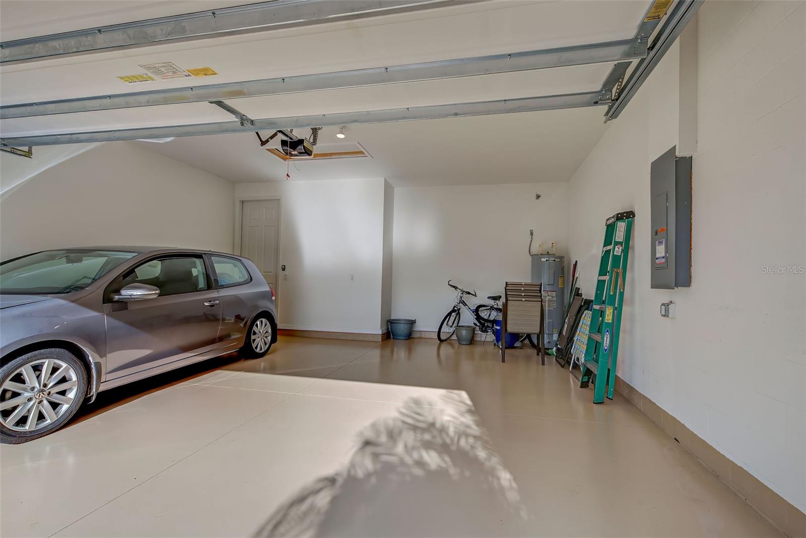 Listing photo id 17 for 11976 Blazing Star Drive