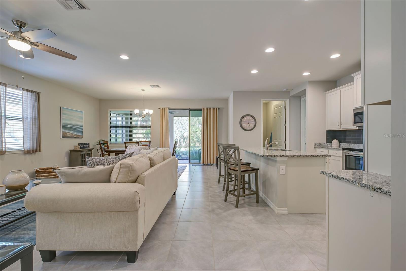 Listing photo id 19 for 11976 Blazing Star Drive